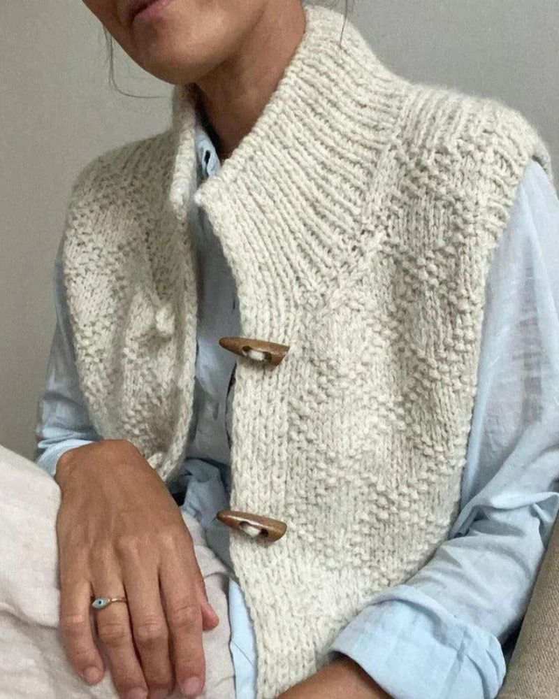 Elegant Sleeveless Knit Vest for Effortless Layering and Stylish Comfort 2