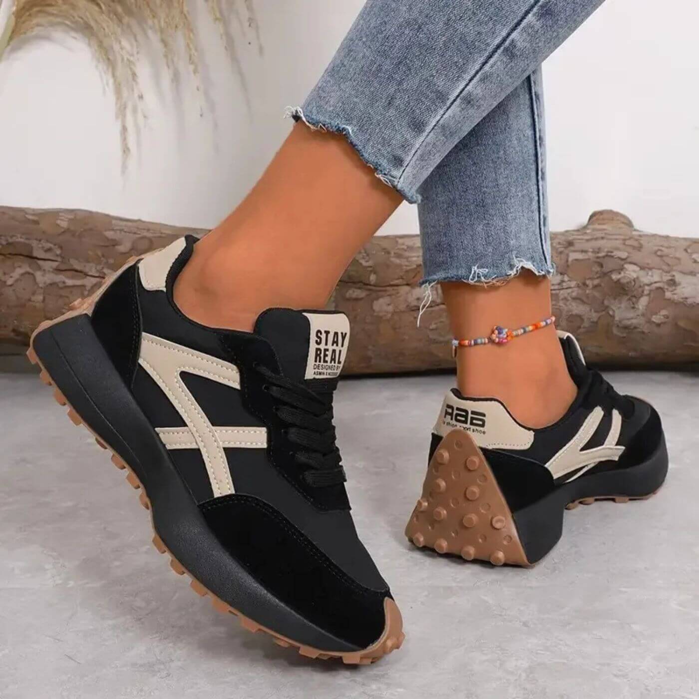 Comfortable Orthopedic Sneakers for Women, Non-Slip Sole, All-Day Support, Lightweight and Breathable Design 1