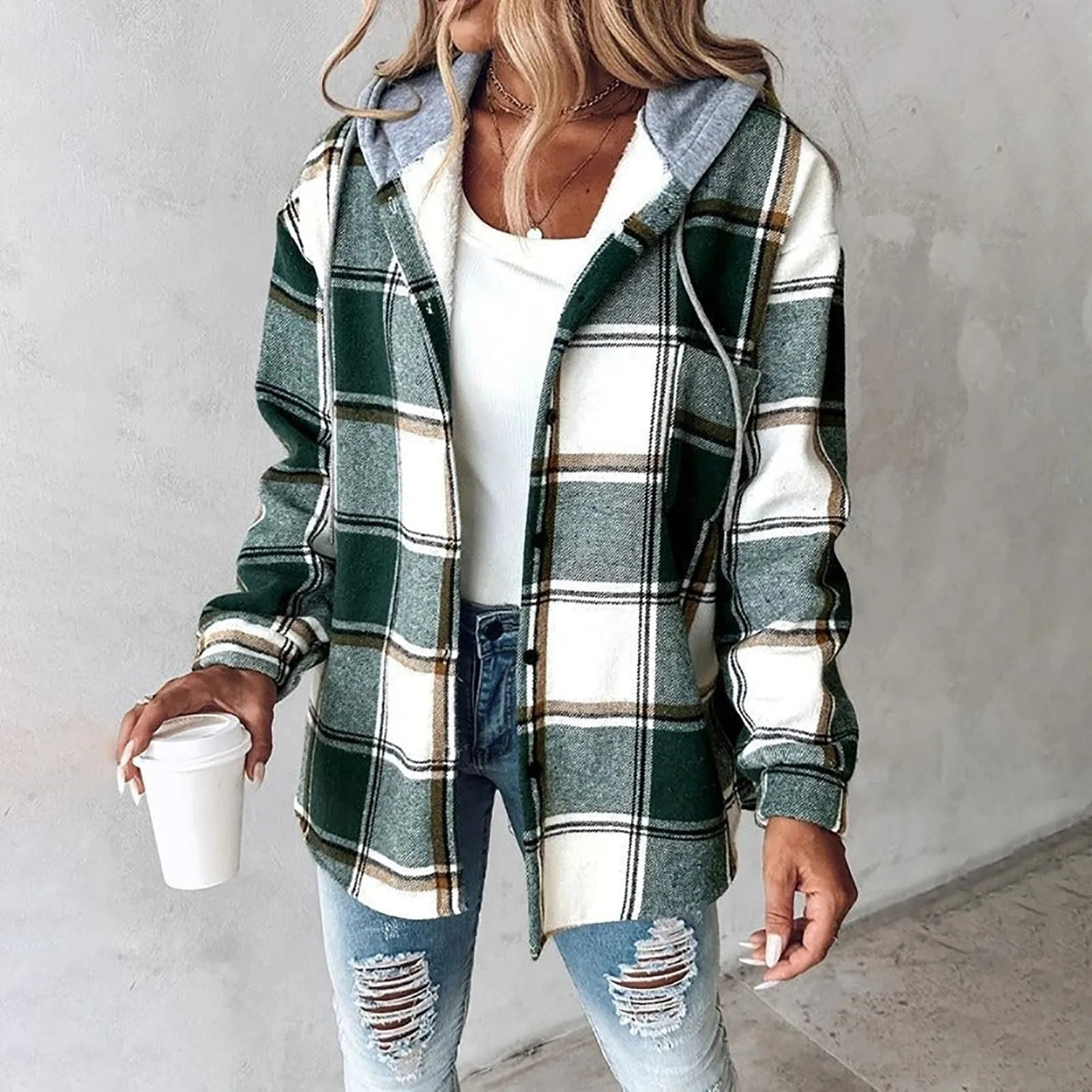 Stylish Insulated Womens Jacket – Warm Puffer Jacket for Winter, Weatherproof and Flattering Fit, Available in Sizes S-XL 3