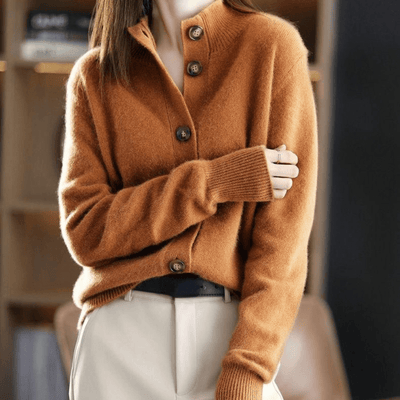 Cashmere Cardigan Sweater for Women – White Retro Knit Cardigan with Relaxed Fit and Vintage Stand Collar 3