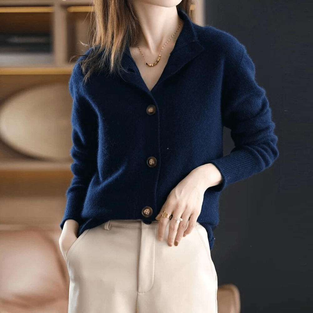 Cashmere Cardigan Sweater for Women – White Retro Knit Cardigan with Relaxed Fit and Vintage Stand Collar 7